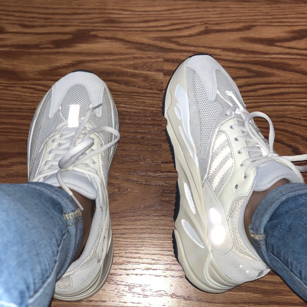 Yeezy boost 700 “analog”